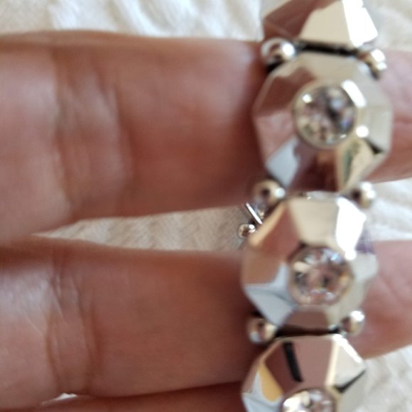 Lia Sophia Silver "Amplify" Stretch bracelet - Picture 5 of 9